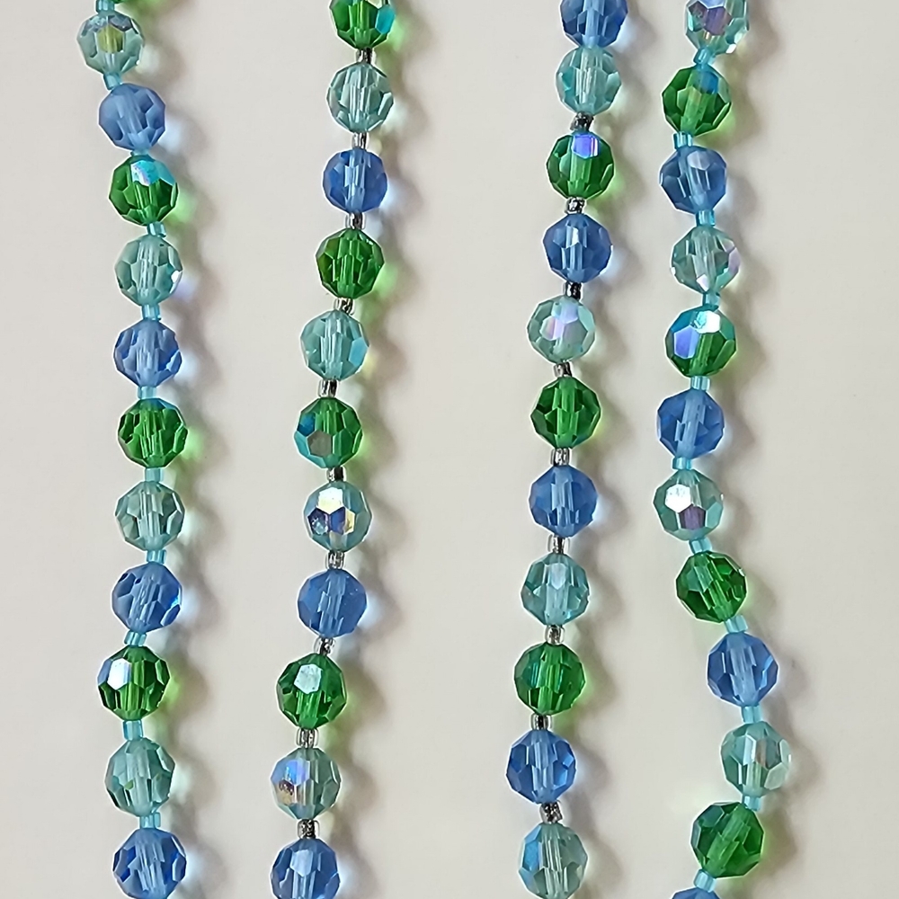 Elegant Blue and Green Glass Beaded Necklace
